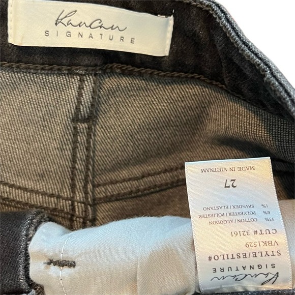 KanCan Signature High Waisted Mom Cuffed Shorts in Erin Washed Black Denim Sz 27 - Picture 7 of 7